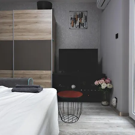 Modern Flat With Balcony&parking Budapest