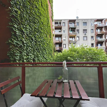 Modern Flat With Balcony&parking