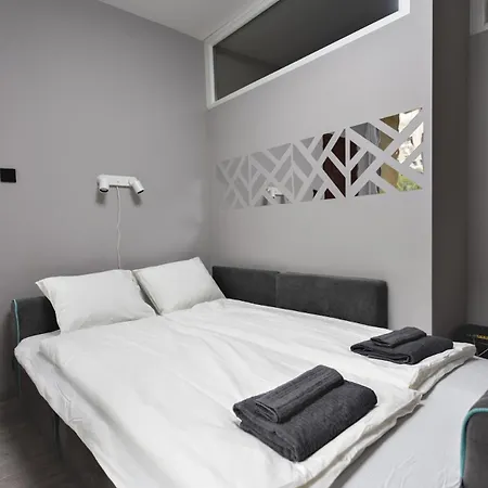 Modern Flat With Balcony&parking Apartmán